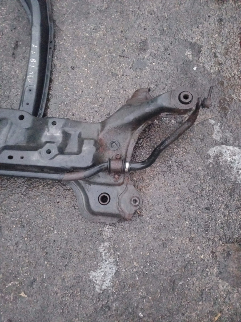 TOYOTA AVENSIS 1997-2003 1.8 AND 2.0 16V FRONT SUBFRAME