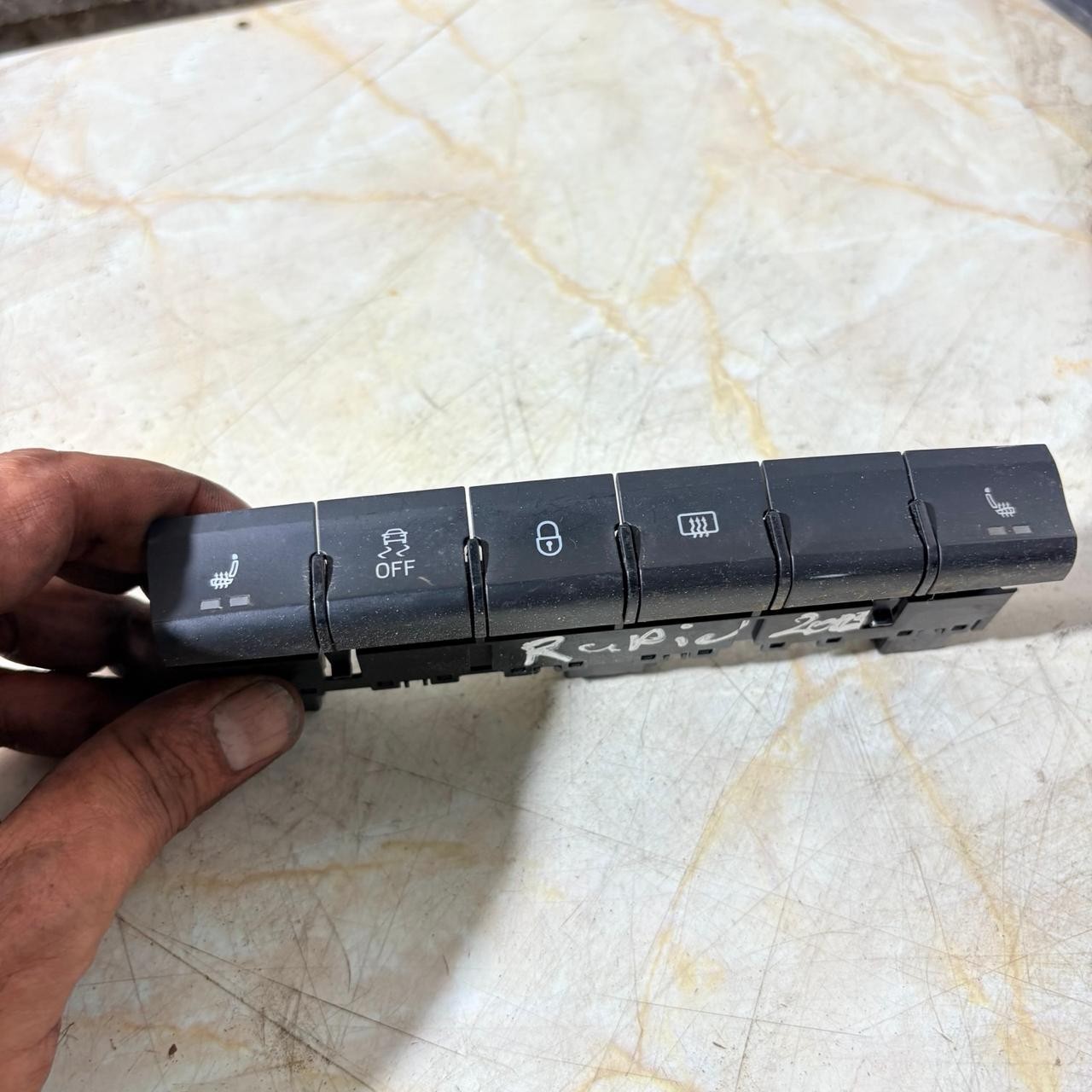 SKODA Rapid 2012-2019 Centre Console Heated Seat ESP Switch Panel 5JA927132AH