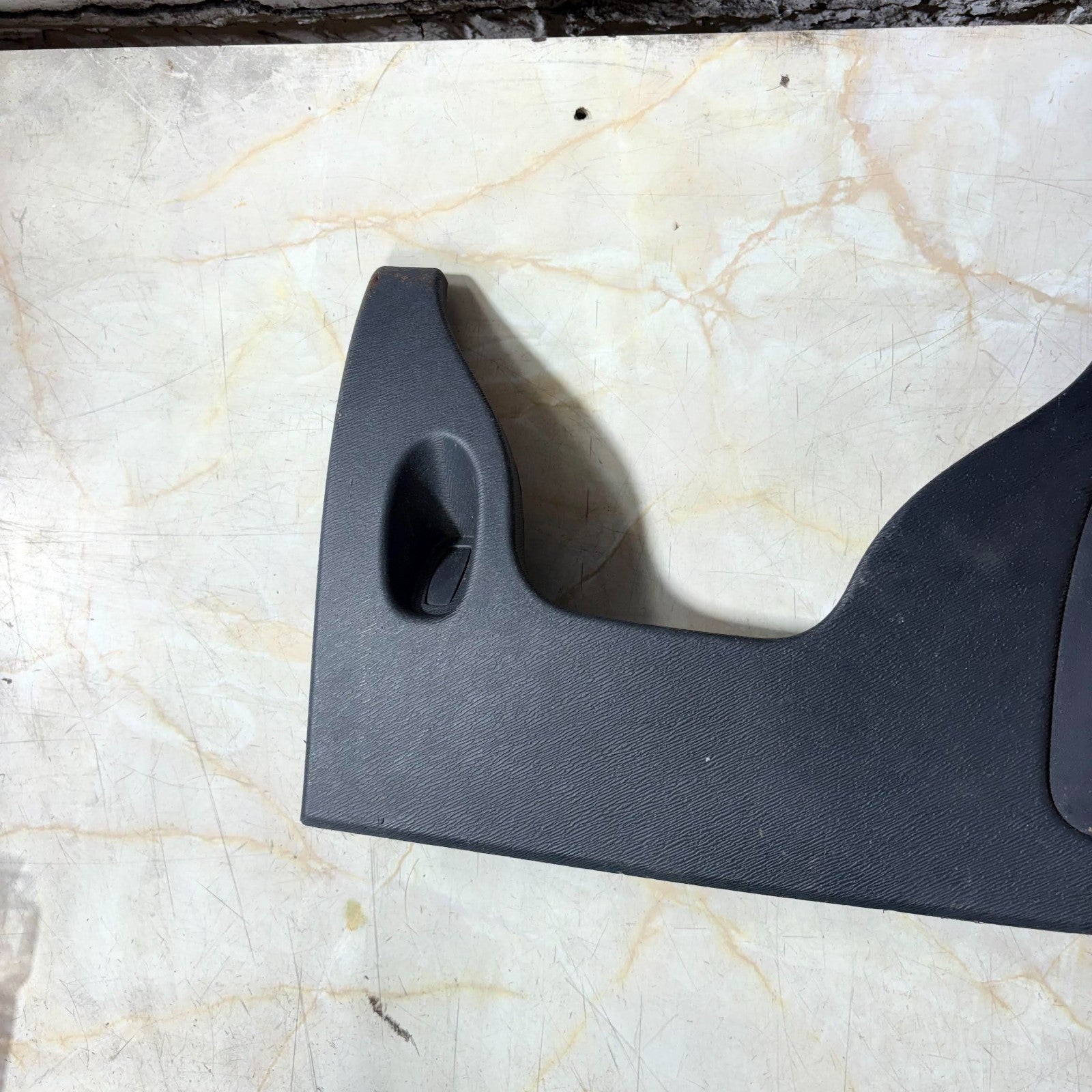 RENAULT Twingo 2007-2014 Drivers Right Lower Steering Column Cover !DOCTYPE htm