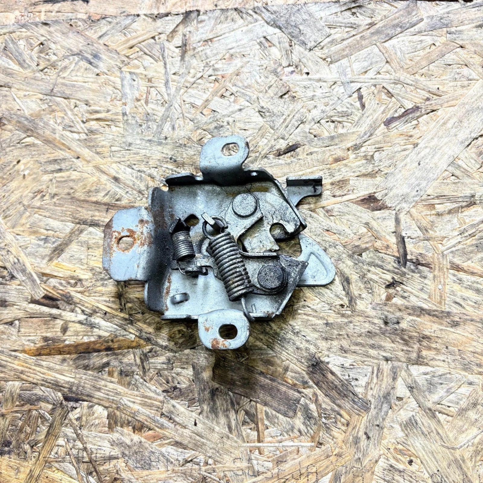 SUZUKI ALTO BONNET LOCK CATCH 2009-2015