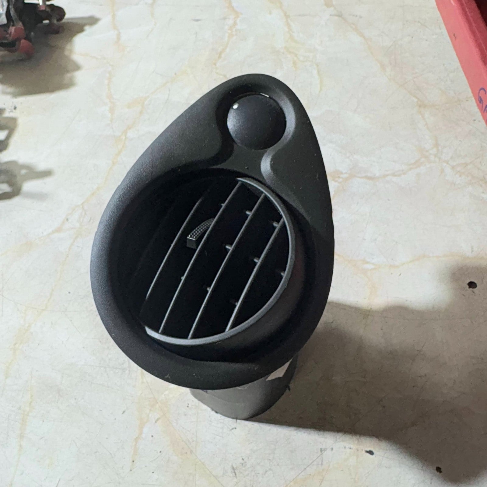 RENAULT CLIO MK3 2010 DASH AIR VENT (DRIVERS SIDE)