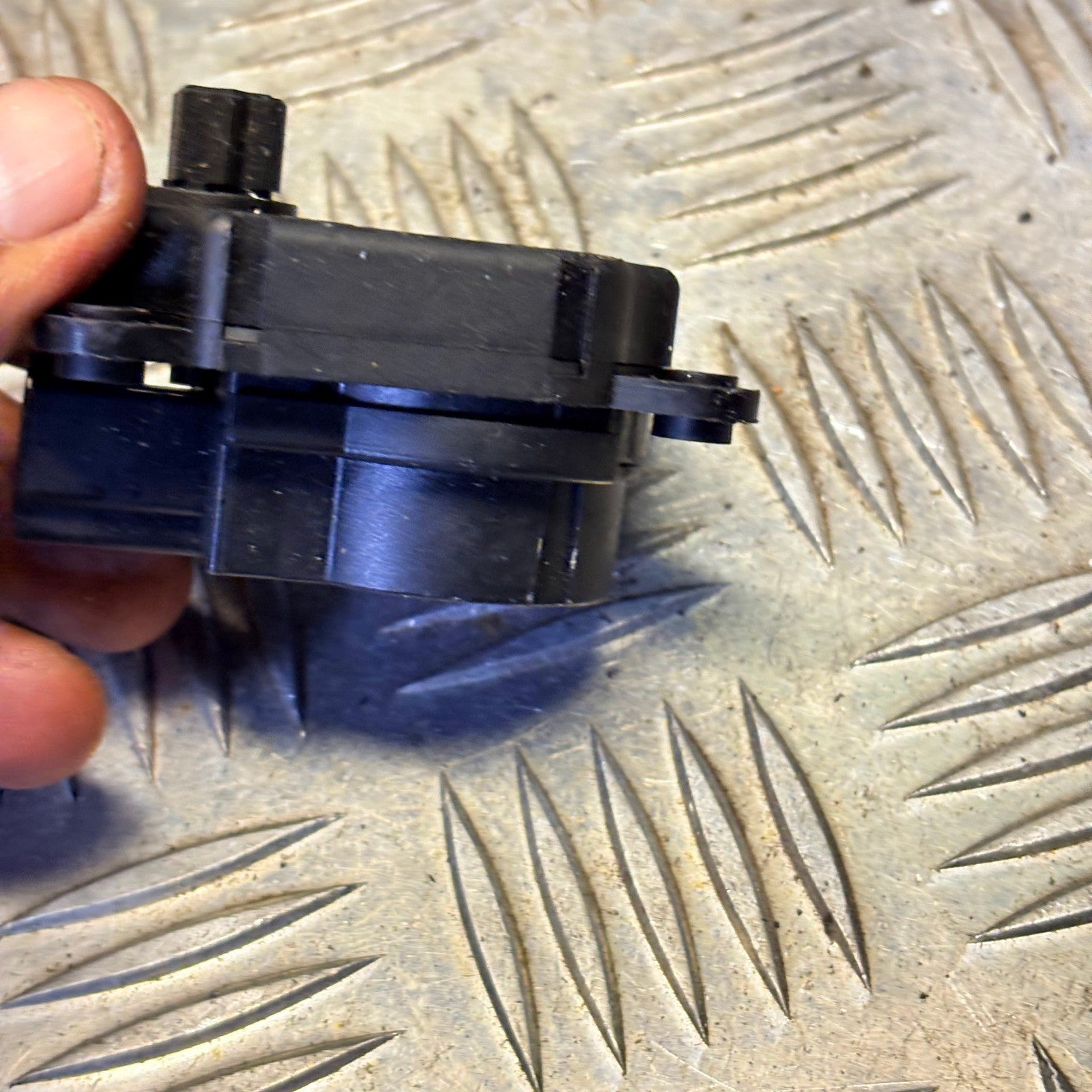 FORD Focus 2018 Air flap motor AV6N19E616AA