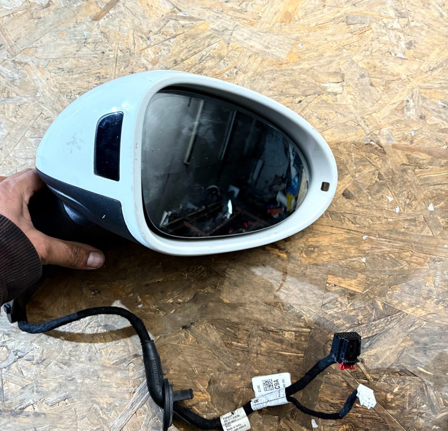 Porsche Macan 95B 2014-2018 RH Power Fold Wing Mirror 95B857508G E1021299