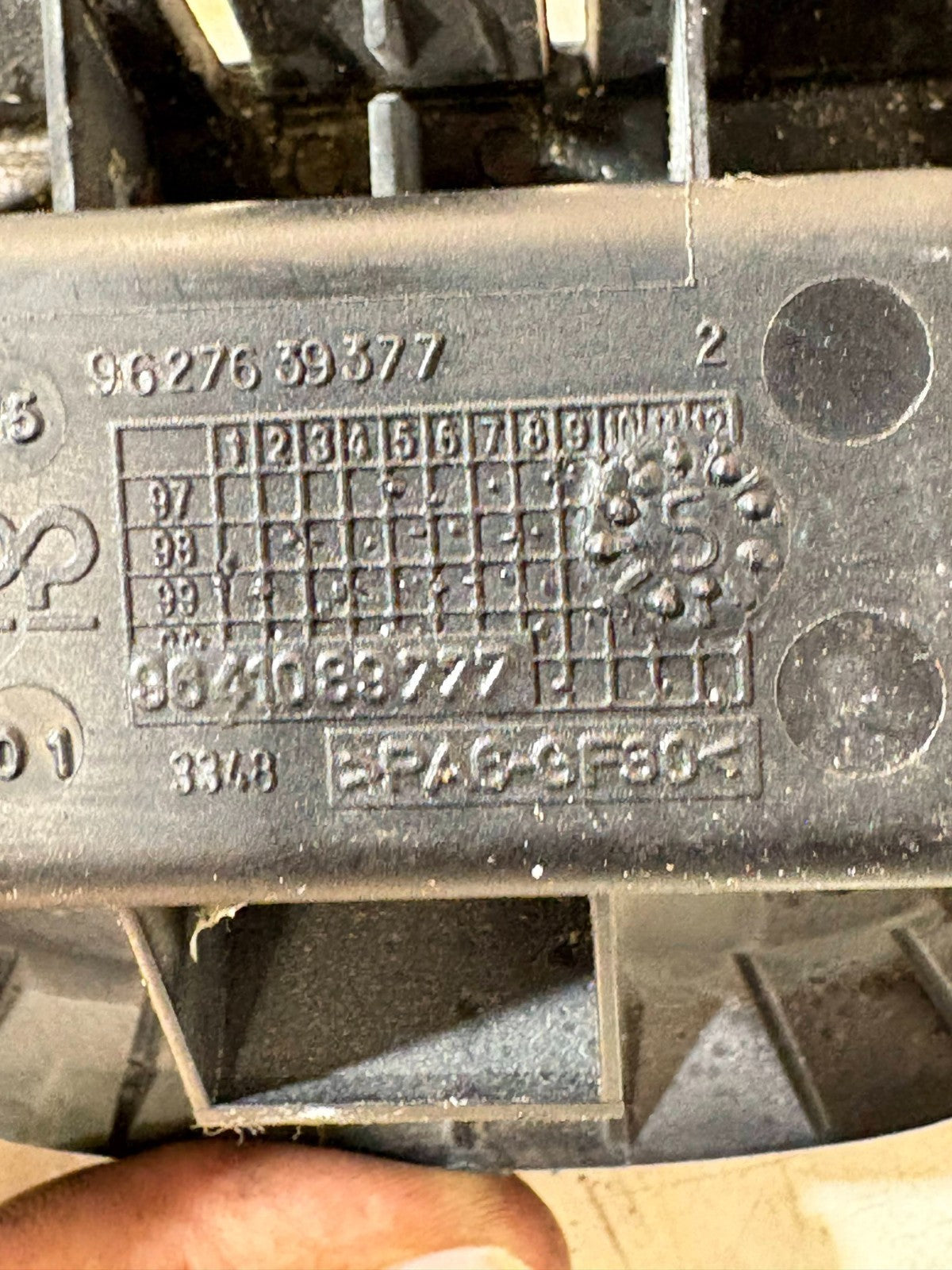 2006 Peugeot 206 ashtray 9627639377