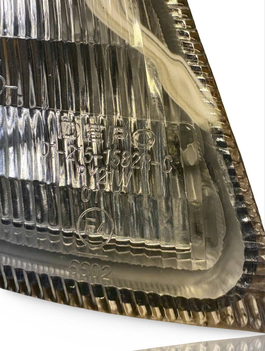 215-1582R-UE BLINKER BLINKLICHT BLINKLEUCHTE LORO FÜR NISSAN PRIMERA