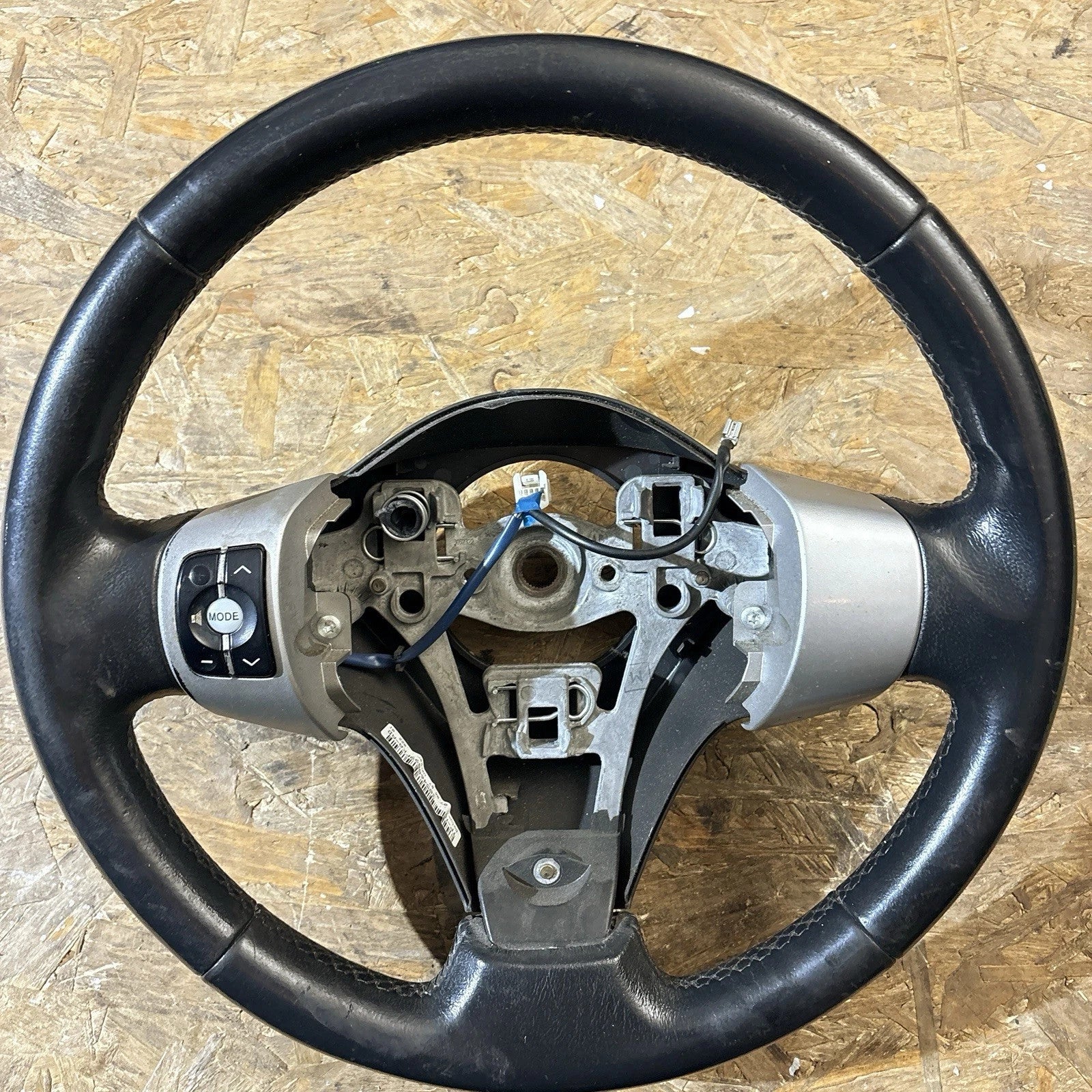 2010 TOYOTA YARIS Mk2 (XP90) Leather Multifunctional Black Steering Wheel