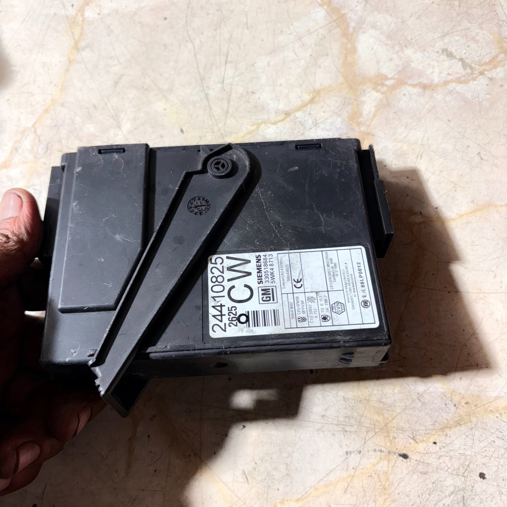OPELCOMBO MK2 BCM BODY CONTROL MODULE 24410825 2001-2011