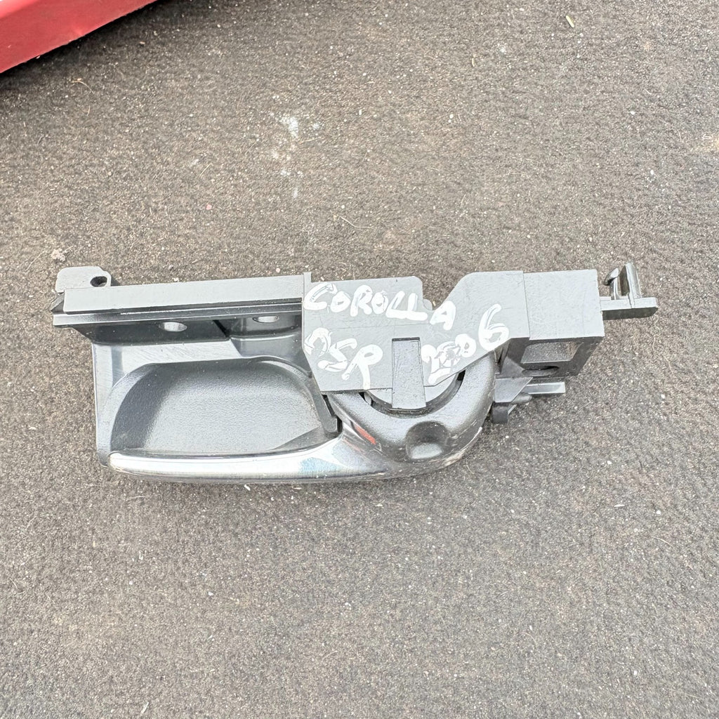 Toyota Corolla Right Driver Offside Rear Inner Door Handle Mk1 2004-2009