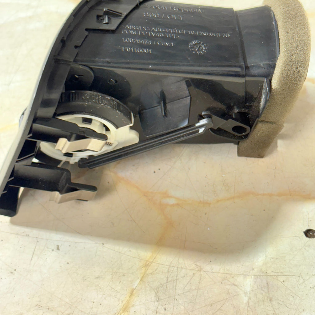 Skoda Fabia Mk2 5J Dashboard Air Vent Right Driver Side 2007-2015 5J0819702