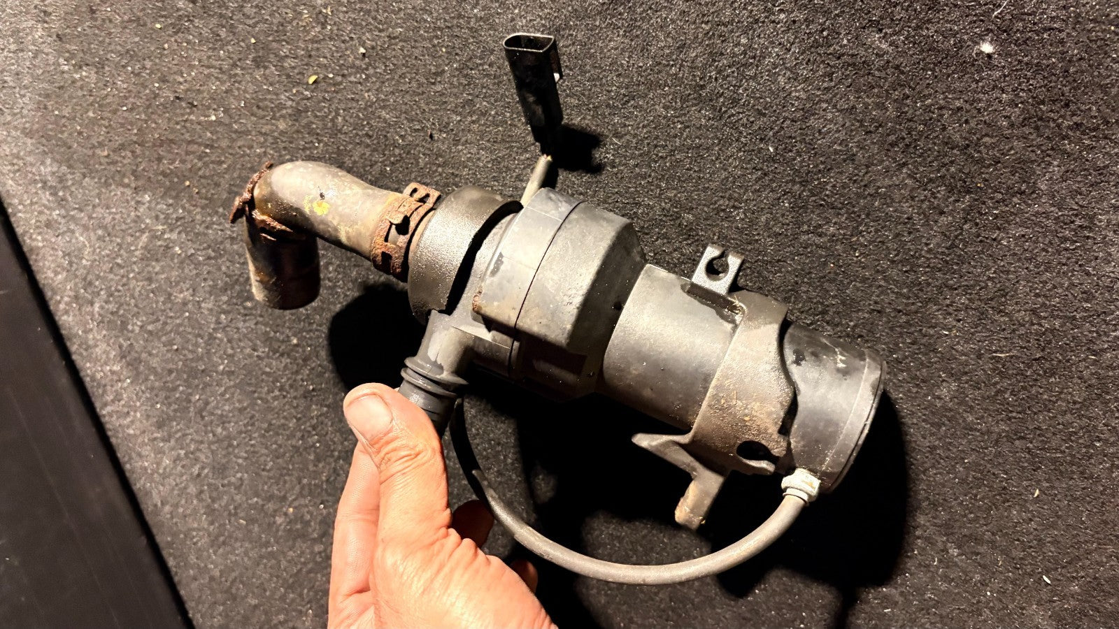 JAGUAR X-TYPE FUEL CARBON CANISTER PURGE VAPOUR VALVE SOLENOID 2007