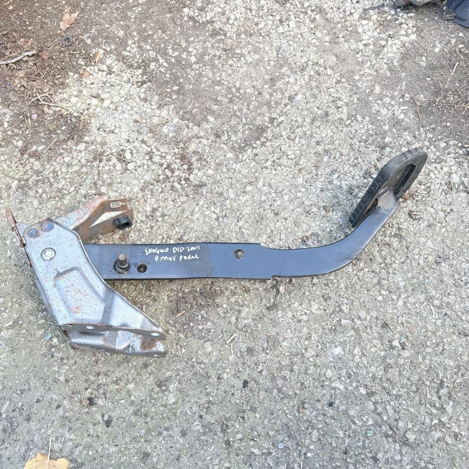 Toyota Avensis Mk2 5dr Hatch 2001 Brake Pedal 116330565412