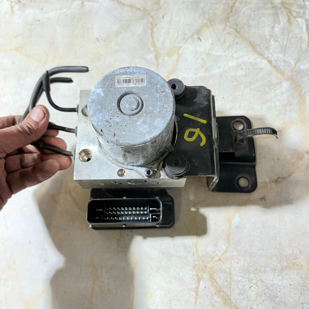 2011-2019 Hyundai I40 Abs Pump/Modulator 58920-3z770