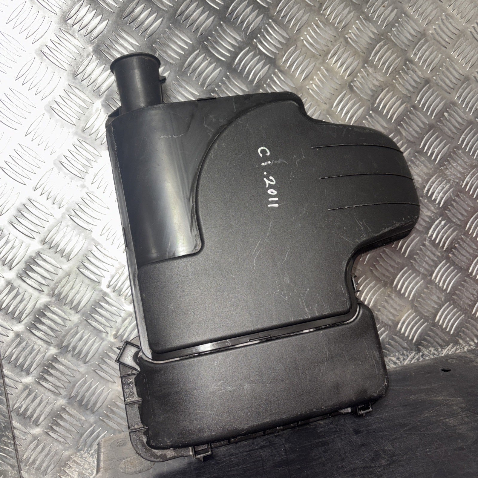 CITROEN CI AIR INTAKE FILTER BOX 17705-00010