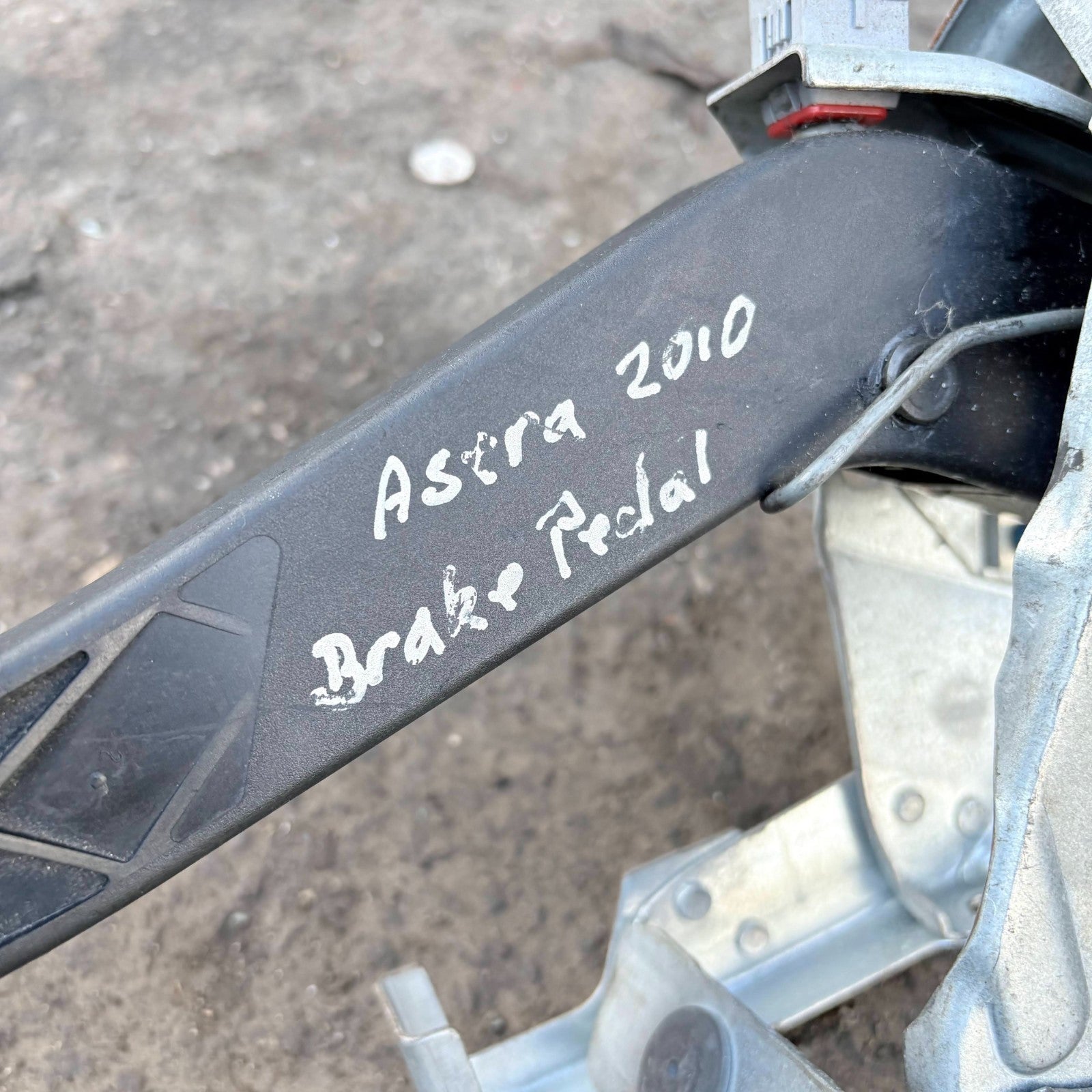 VAUXHALL ASTRA H 2010 BRAKE PEDAL 28870 10884