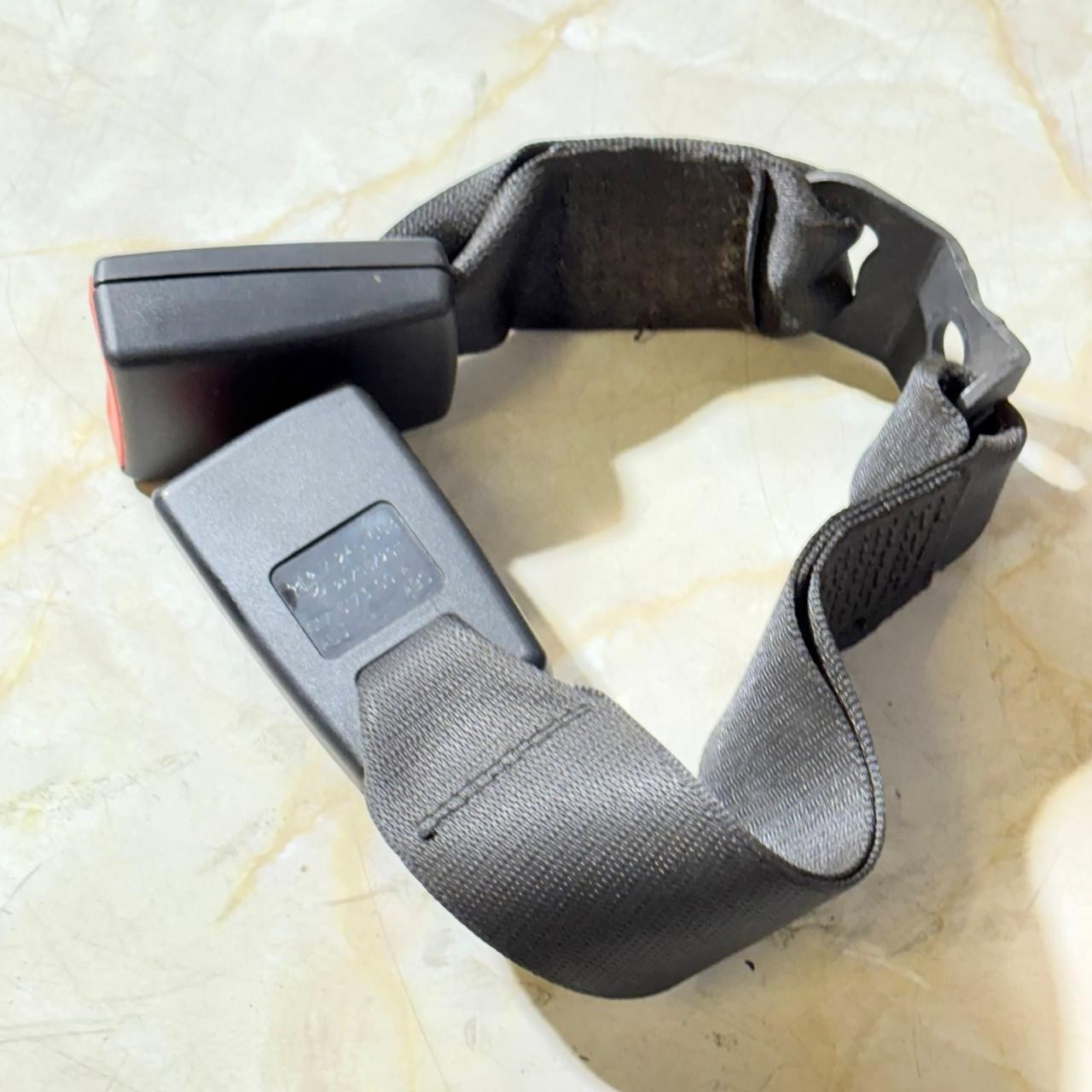 2009-2016 BMW 3 SERIES REAR RIGHT & CENTER 2ND SECOND ROW SEAT BELT BUCKLE
