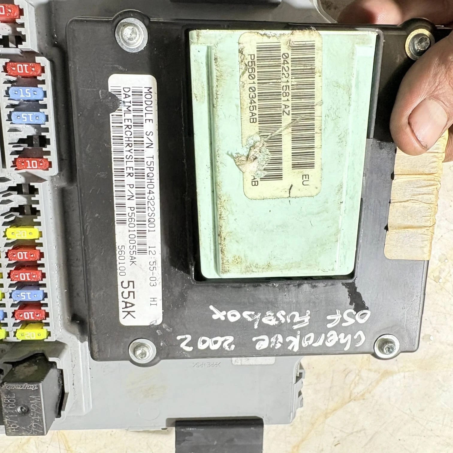 Jeep Cherokee KJ 2001-2007 Body Control Module ECU Driver Front Right