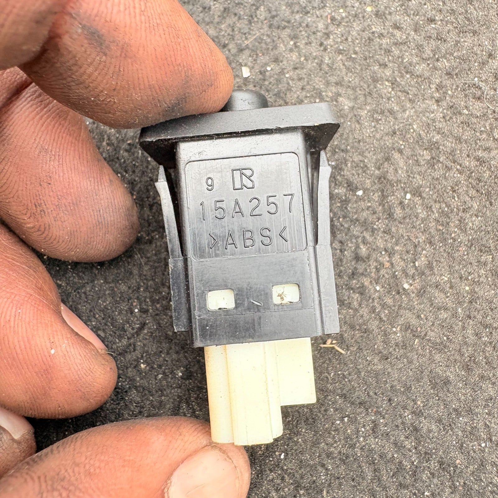Toyota RAV4 XA40 Tire Pressure Reset Button 15A257 2015