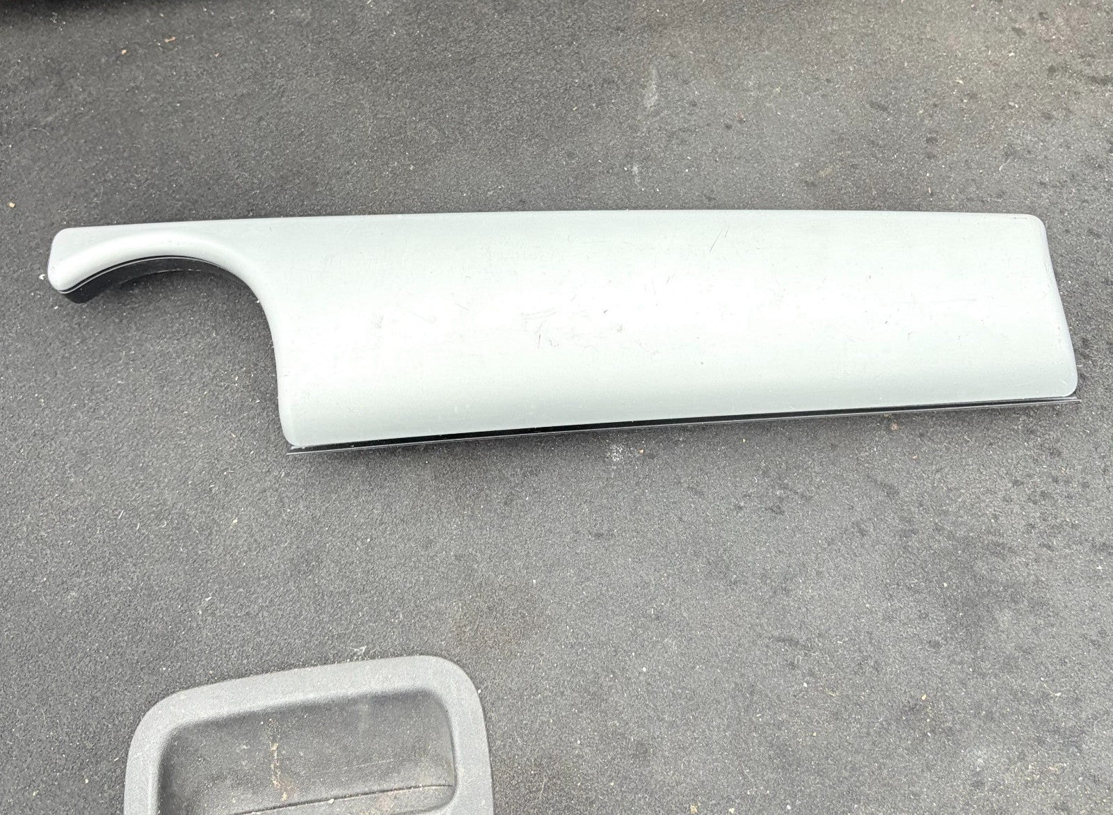 Mini cooper R56 R55 R57 R58 R59 dash compartment n/s passenger side trim 2002