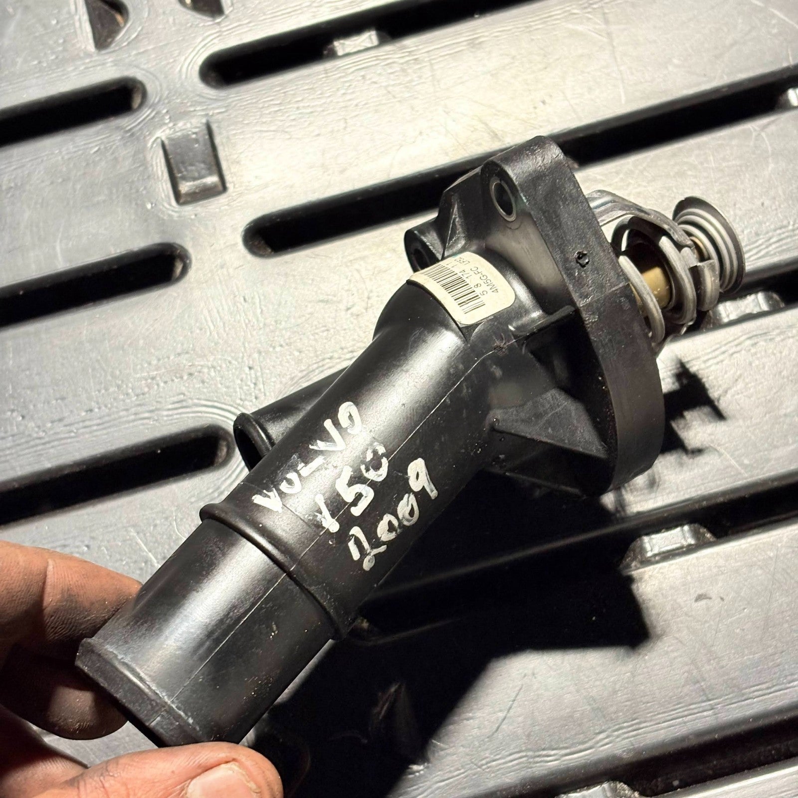 4M5GFC Thermostat Coolant for Volvo V50 2009 4M5G-FC LF52