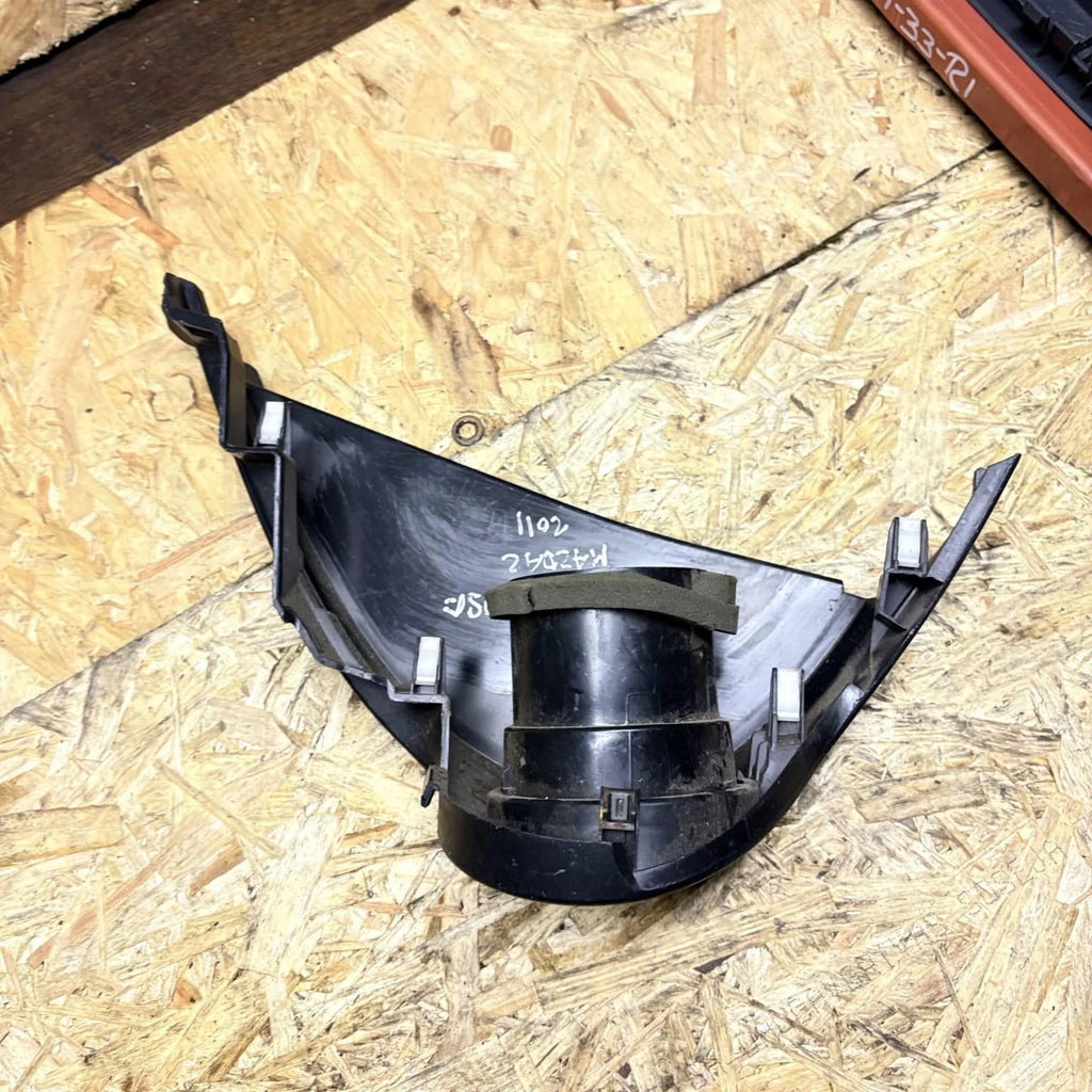 MAZDA 2 DEMIO DE 2007-2014 DASH END TRIM SIDE AIR VENT DRIVER RH D651-64-950