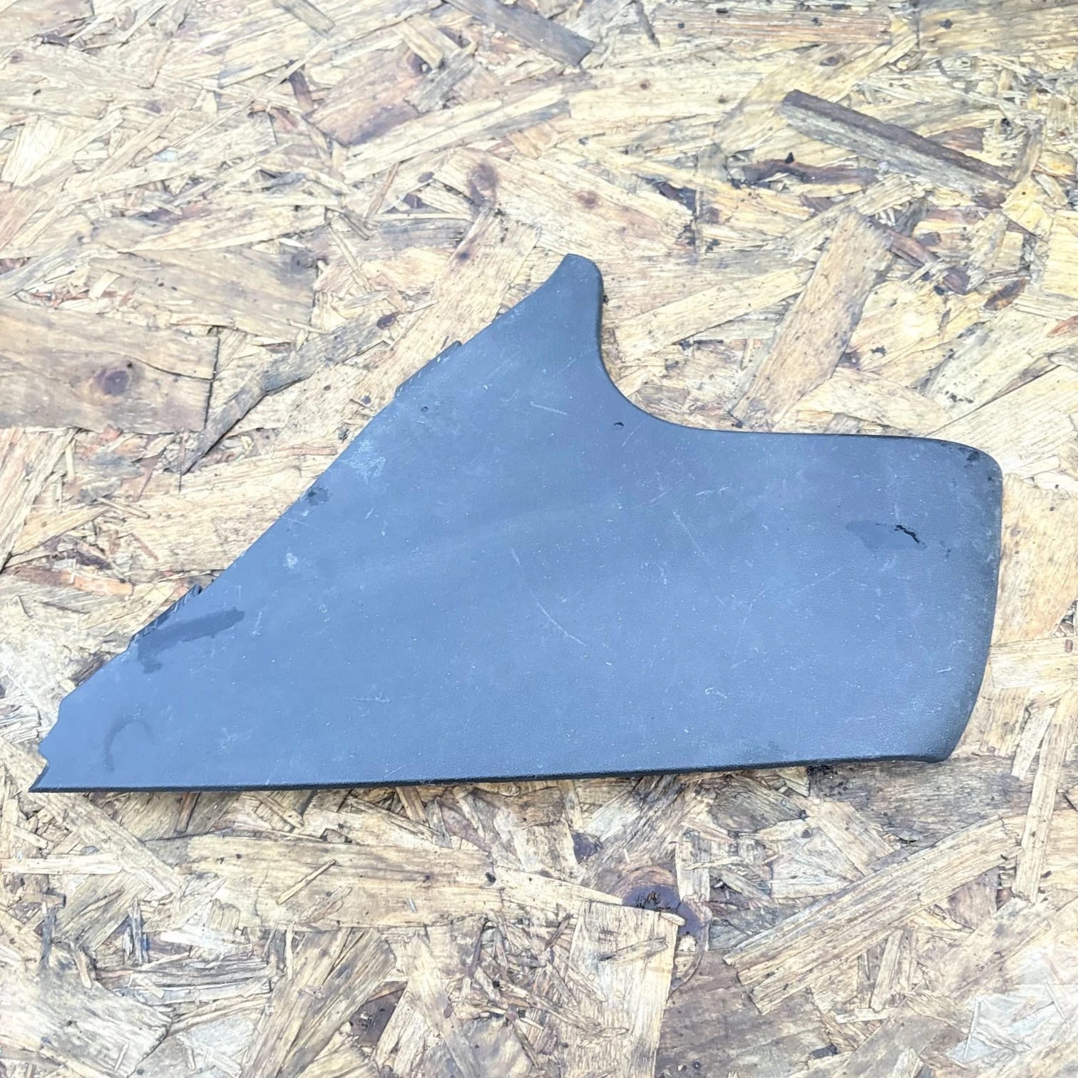BMW MINI ONE DRIVER SIDE CENTER CONSOLE TRIM 51452752774 208 310112