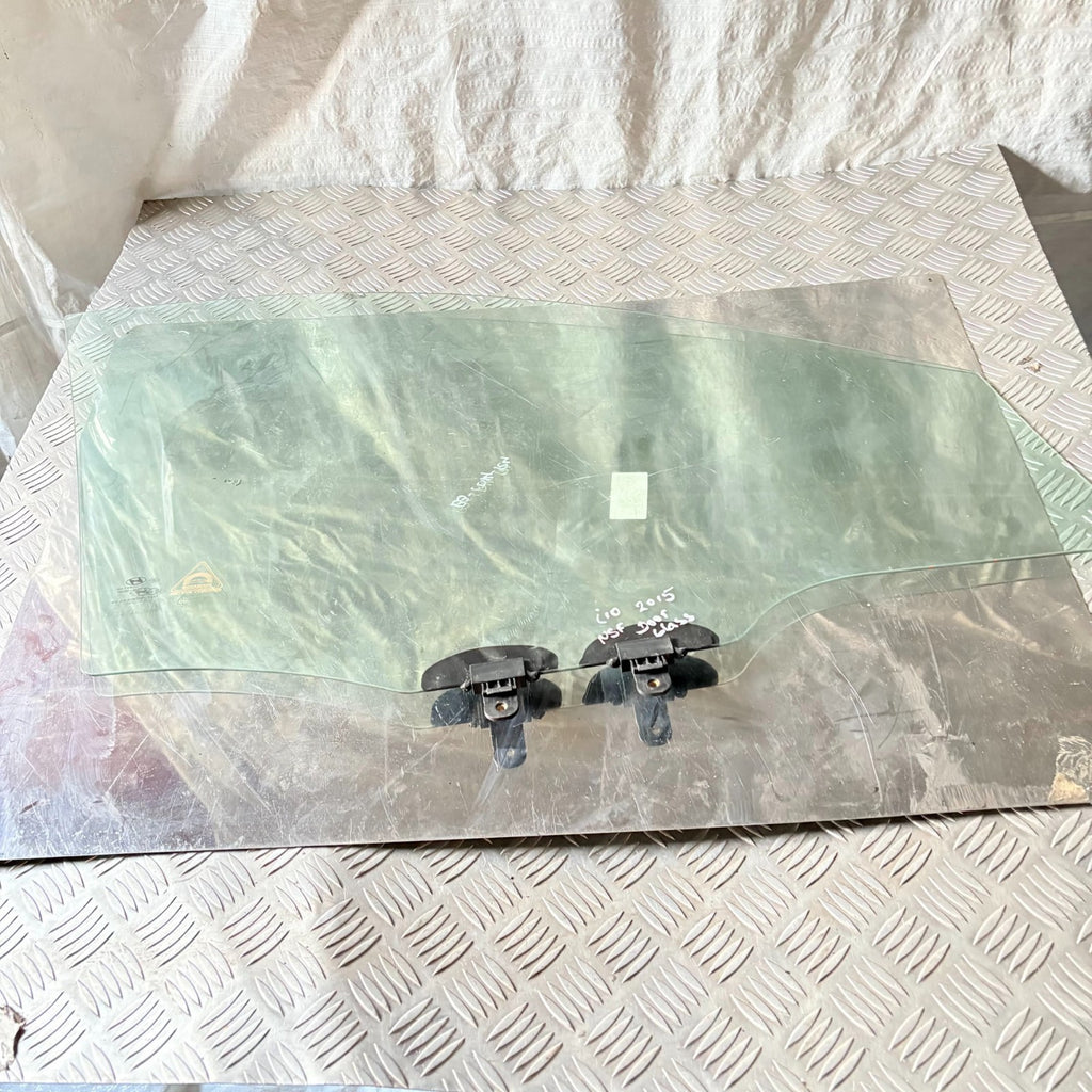 2015 HYUNDAI I10 5 Door Passengers Left Front Door Window Glass