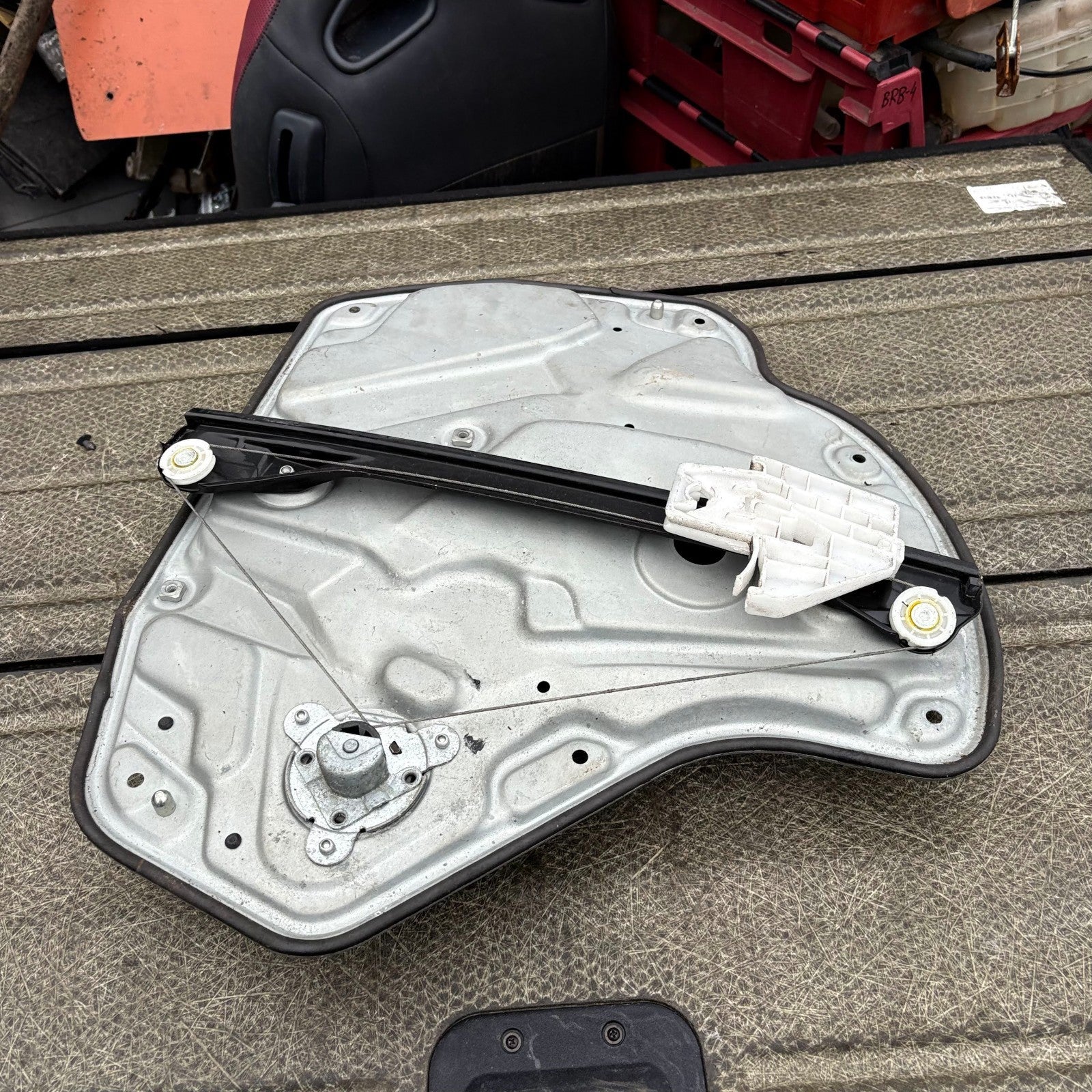 2004-2012 SKODA OCTAVIA PASSENGER REAR LEFT WINDOW REGULATOR MANUAL 117794G