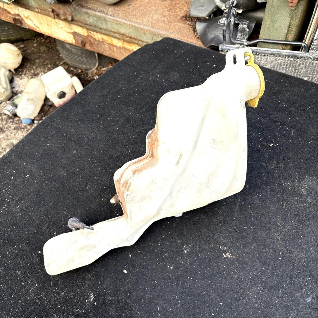 JEEP COMPASS MK1 MK49 2006 WINDSCEEN WASHER TANK BOTTLE WITH PUMP