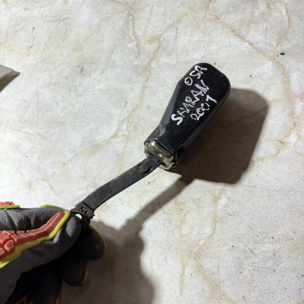 VOLKSWAGEN SHARAN 2007 Rear Right Door Limiter 7M0839323