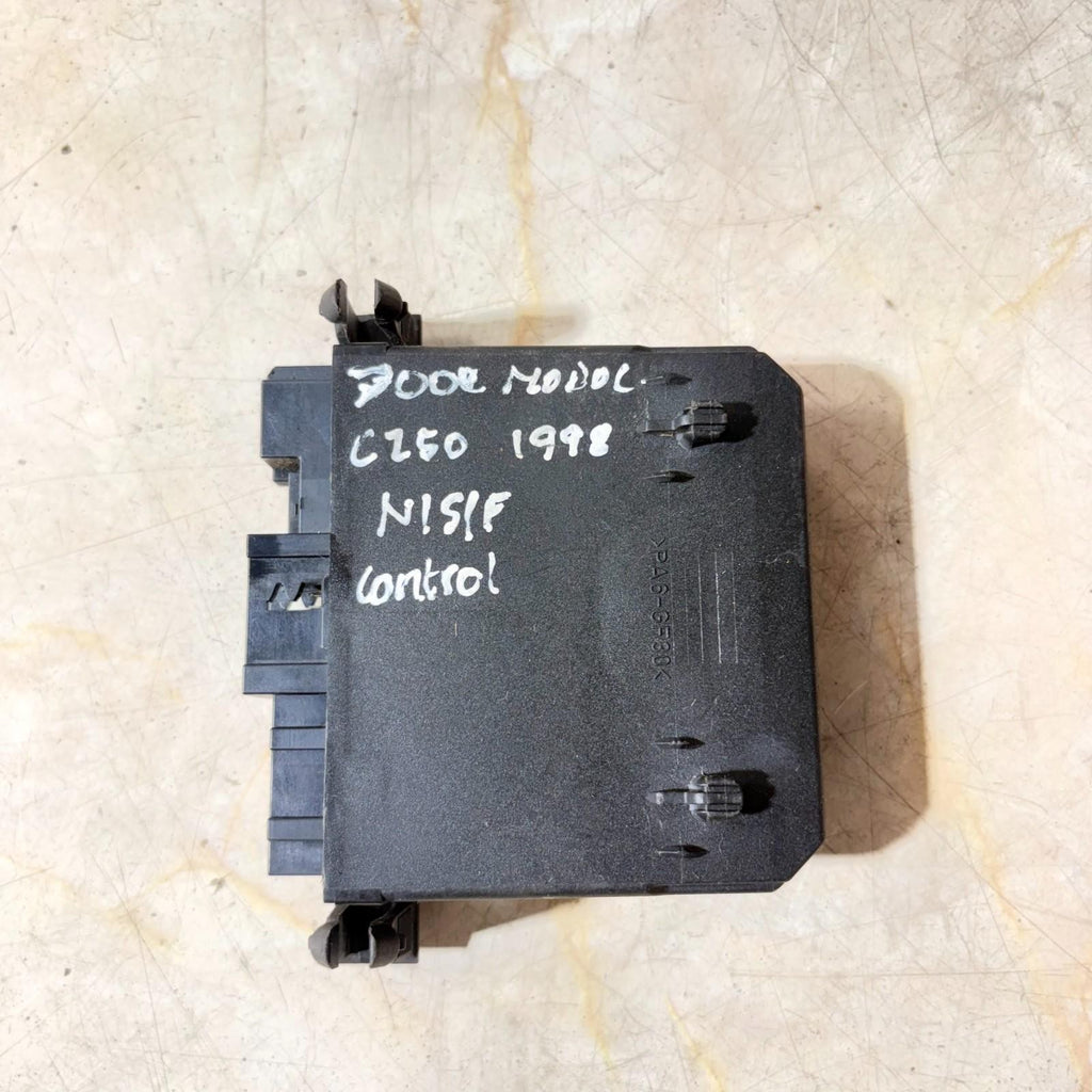 MERCEDES BENZ C250 FRONT LEFT SIDE DOOR CONTROL MODULE ECU 2088201326