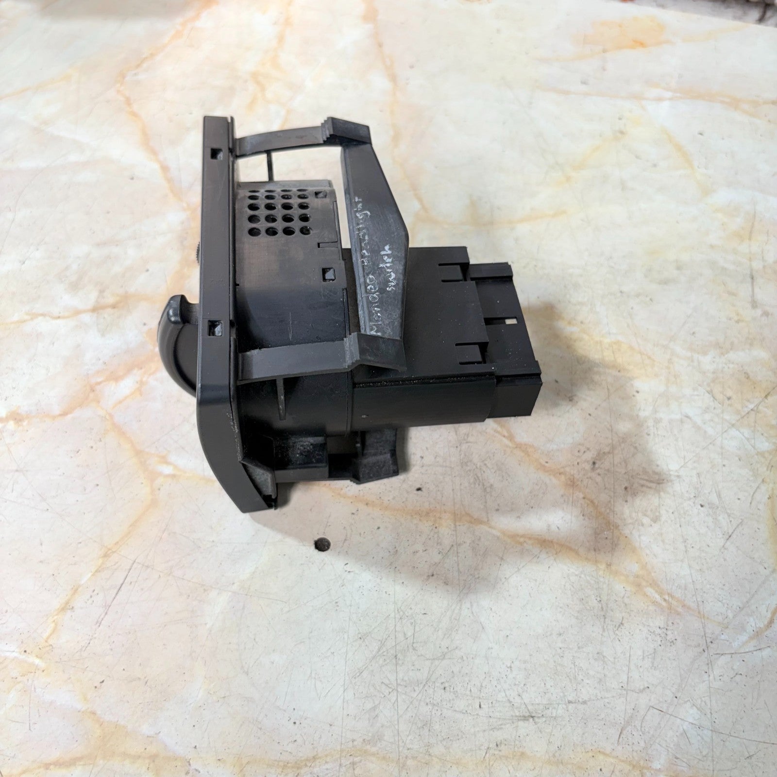 Ford Mondeo Mk3 2000-2007 Headlight Switch w/Fog + Level 1S7T13A024GB
