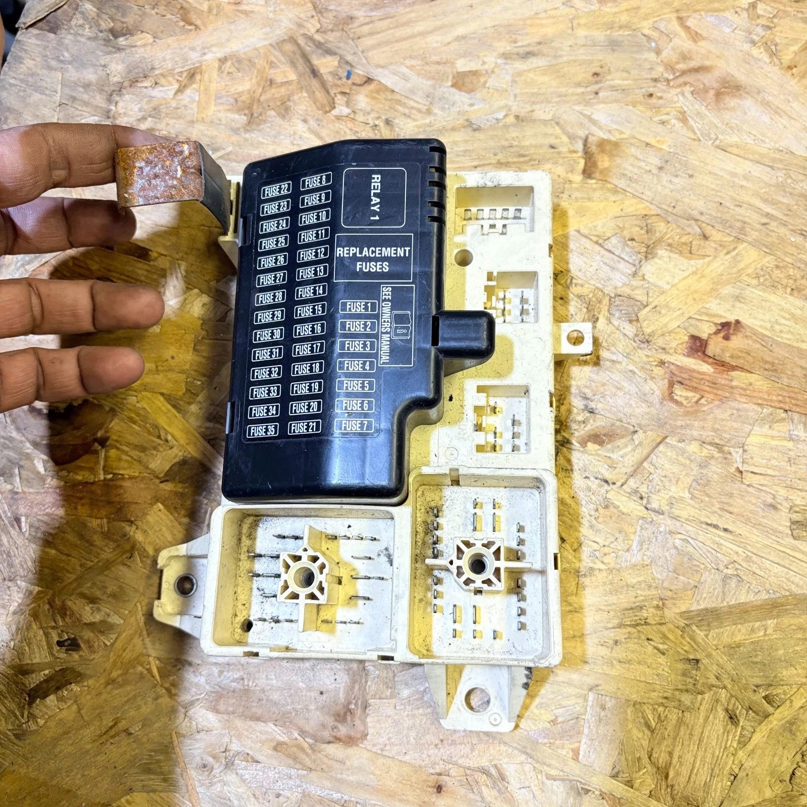 Jaguar X-Type X400 2001-2009 Interior Fuse Box 6R8T-14A067-AA
