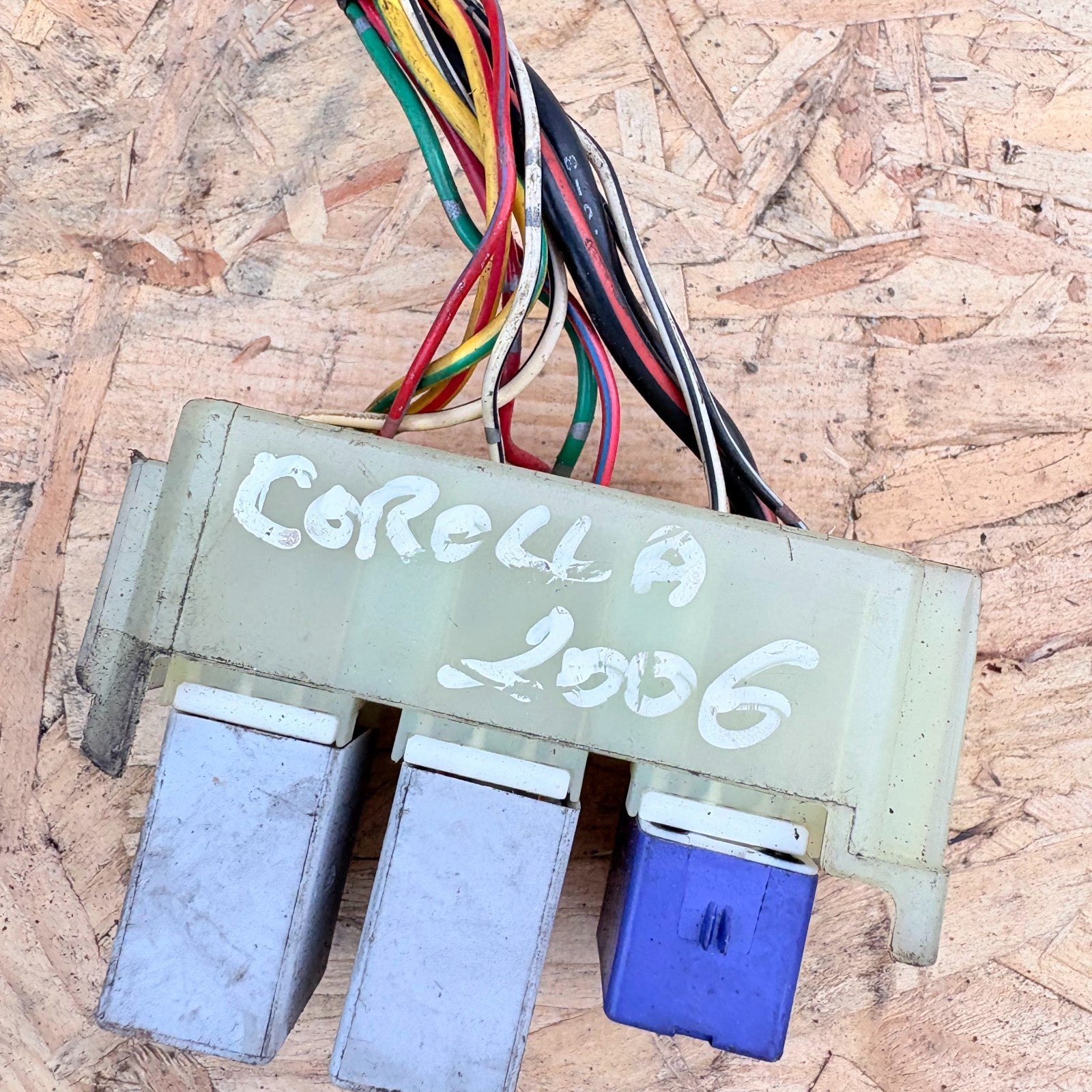 Relay module for Toyota Coroll 2006