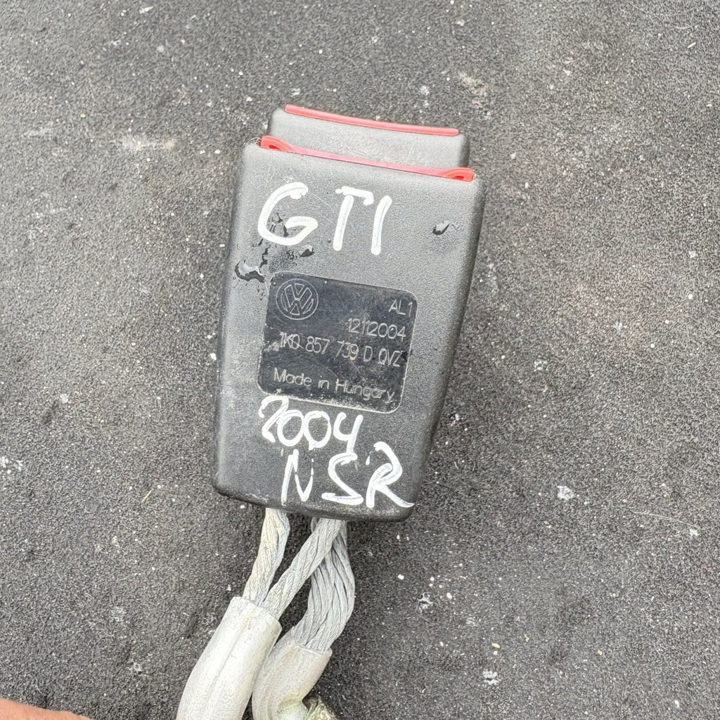 VW Golf MK5 Rear Seat Belt Catch 1K0857739D 2004