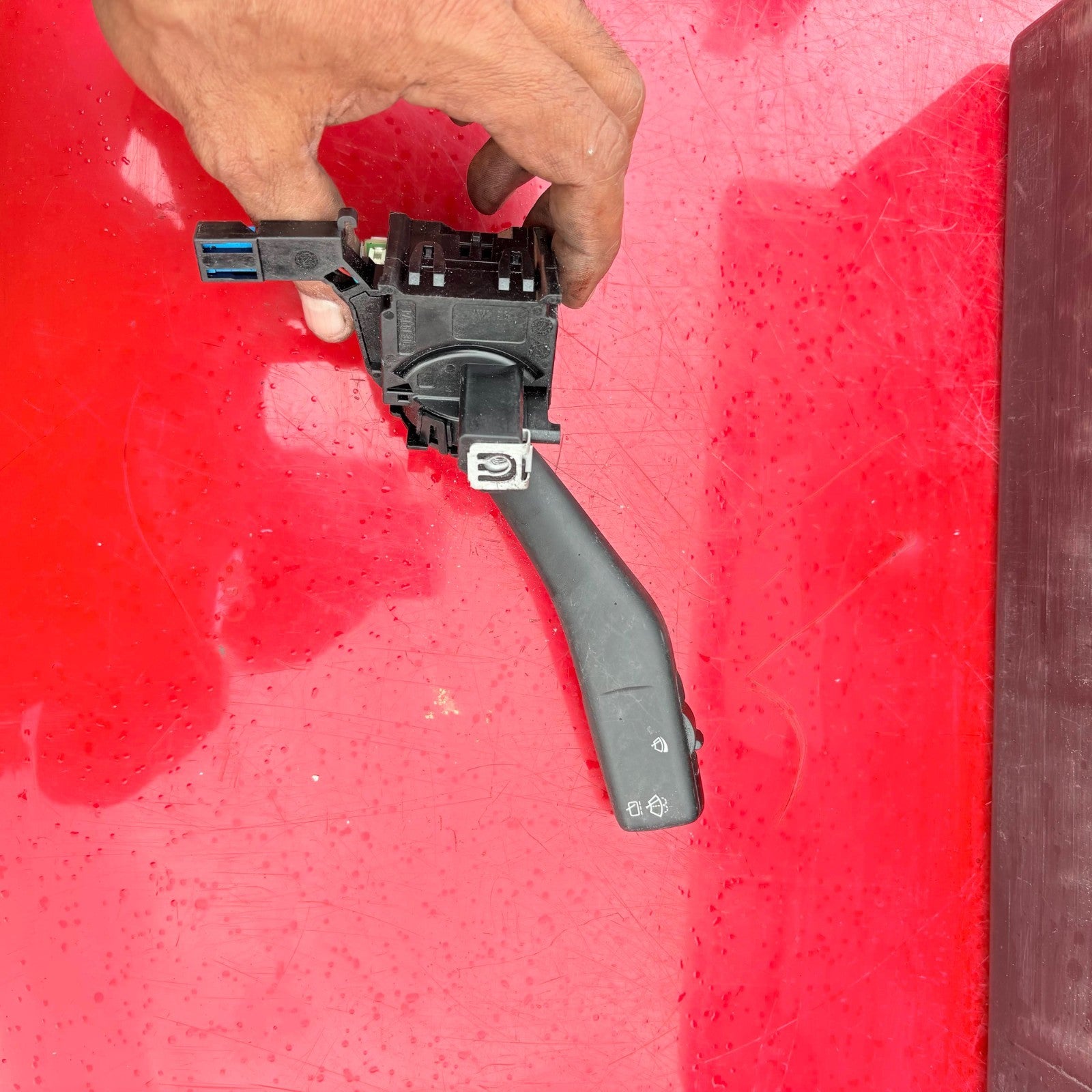 VW Golf Windscreen Washer Wiper Arm Stalk 1K0953519