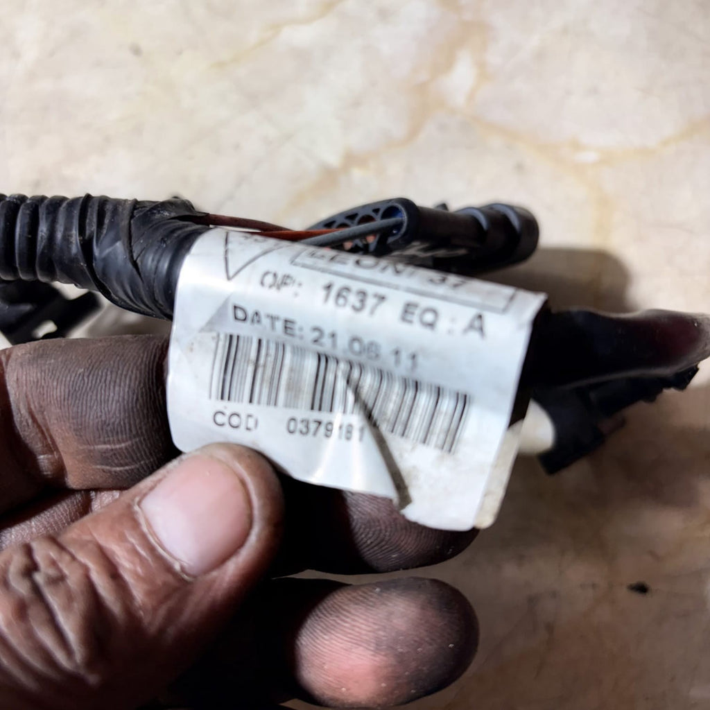 Renault Clio Mk3 Estate Engine Wiring Harness Loom Wiring Loom 07-12 820032837B