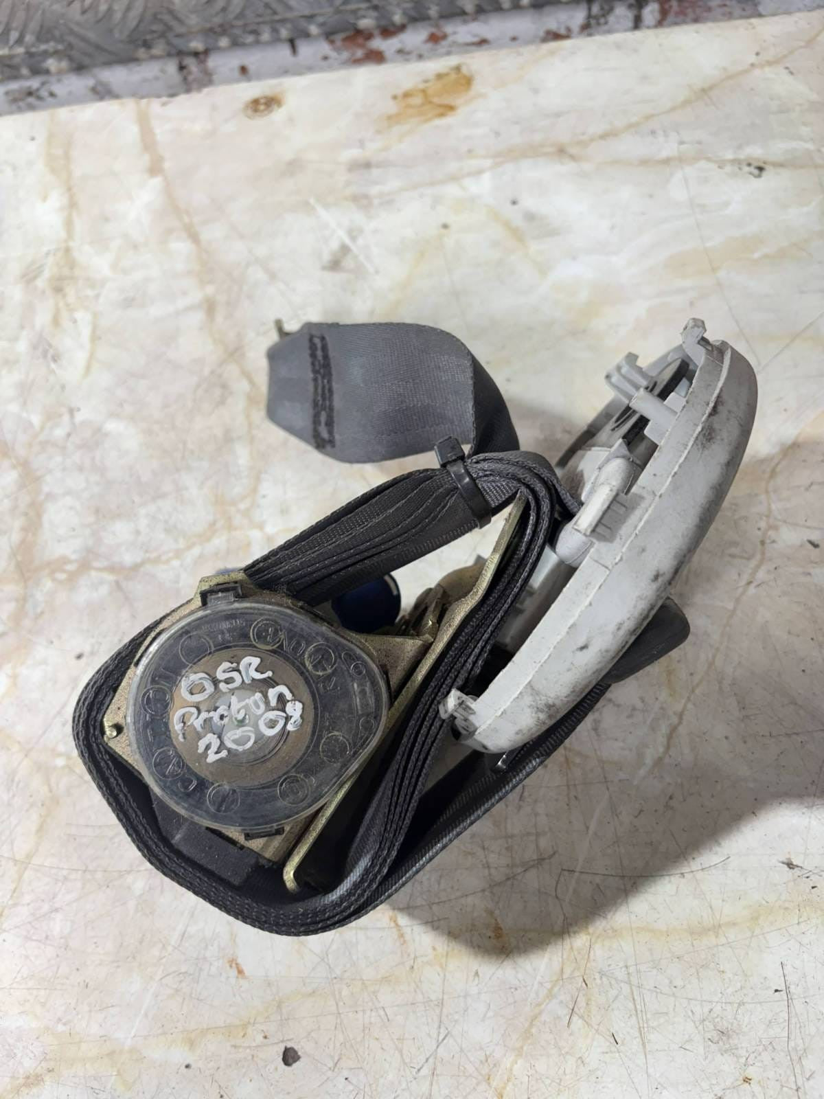 PROTON SATRIA NEO 2008 3DOOR OFFSIDE DRIVER SIDE REAR SEAT BELT 0434194