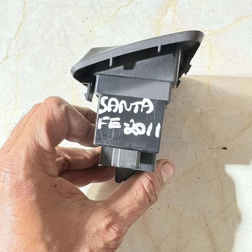 HYUNDAI SANTA FE TC MK2 (2011) CONTROL SWITCH 202002962