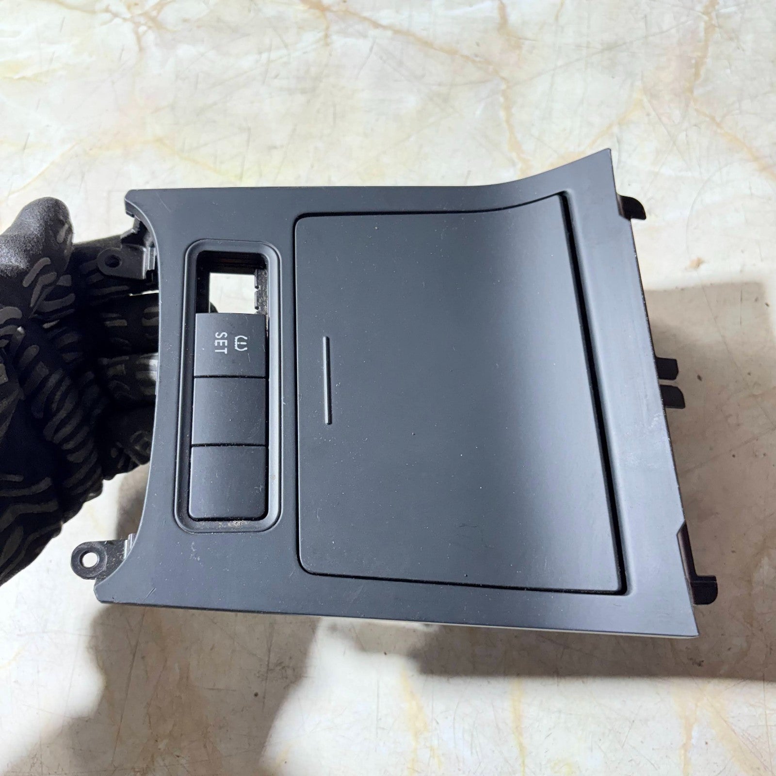 Volkswagen Golf Center Console Ashtray 1 KO 857 961
