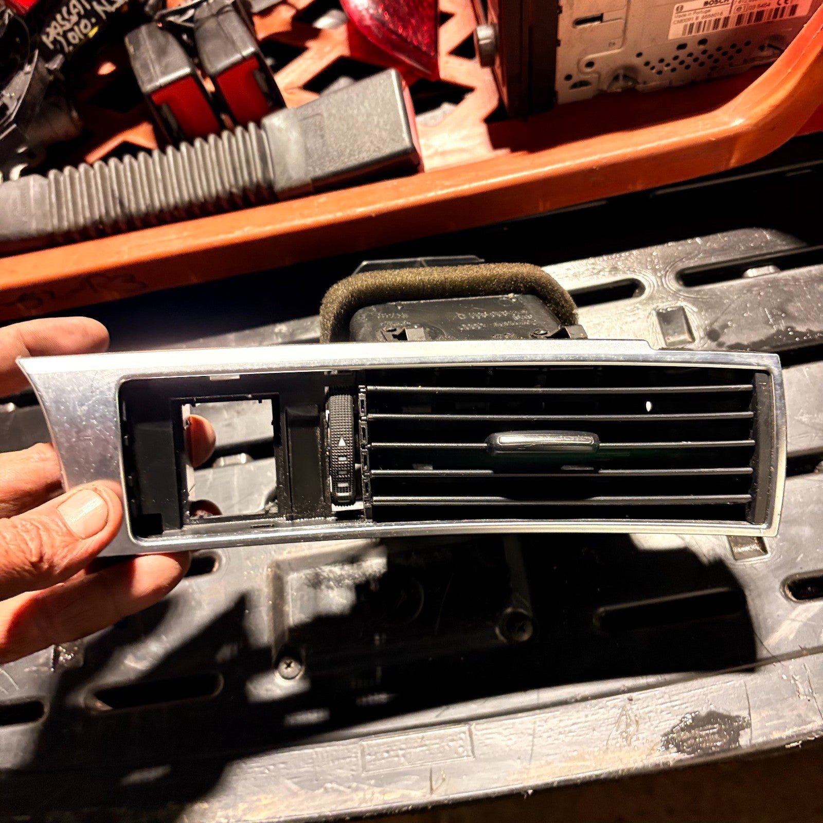 Audi A6 C6 2005-2011 RHD Dashboard Instrument Panel Right Air Vent 4F2820902D