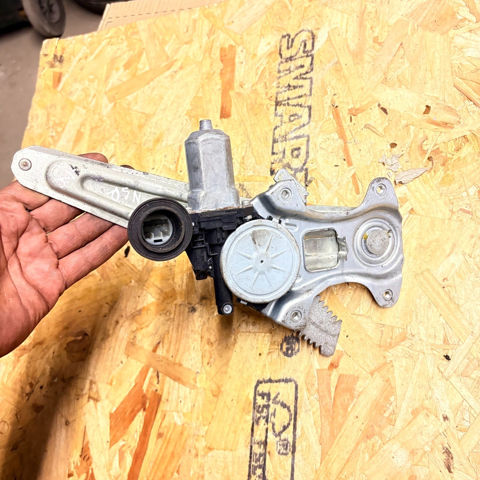 Daihatsu Sirion 2005-2010 Rear Left Window Regulator 5 Door