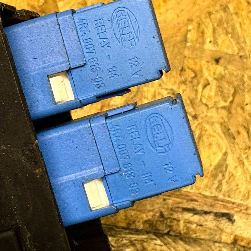 Nissan Micra K11 1998-2002 Fuse Relay Box 25230-9F920 Under Bonnet