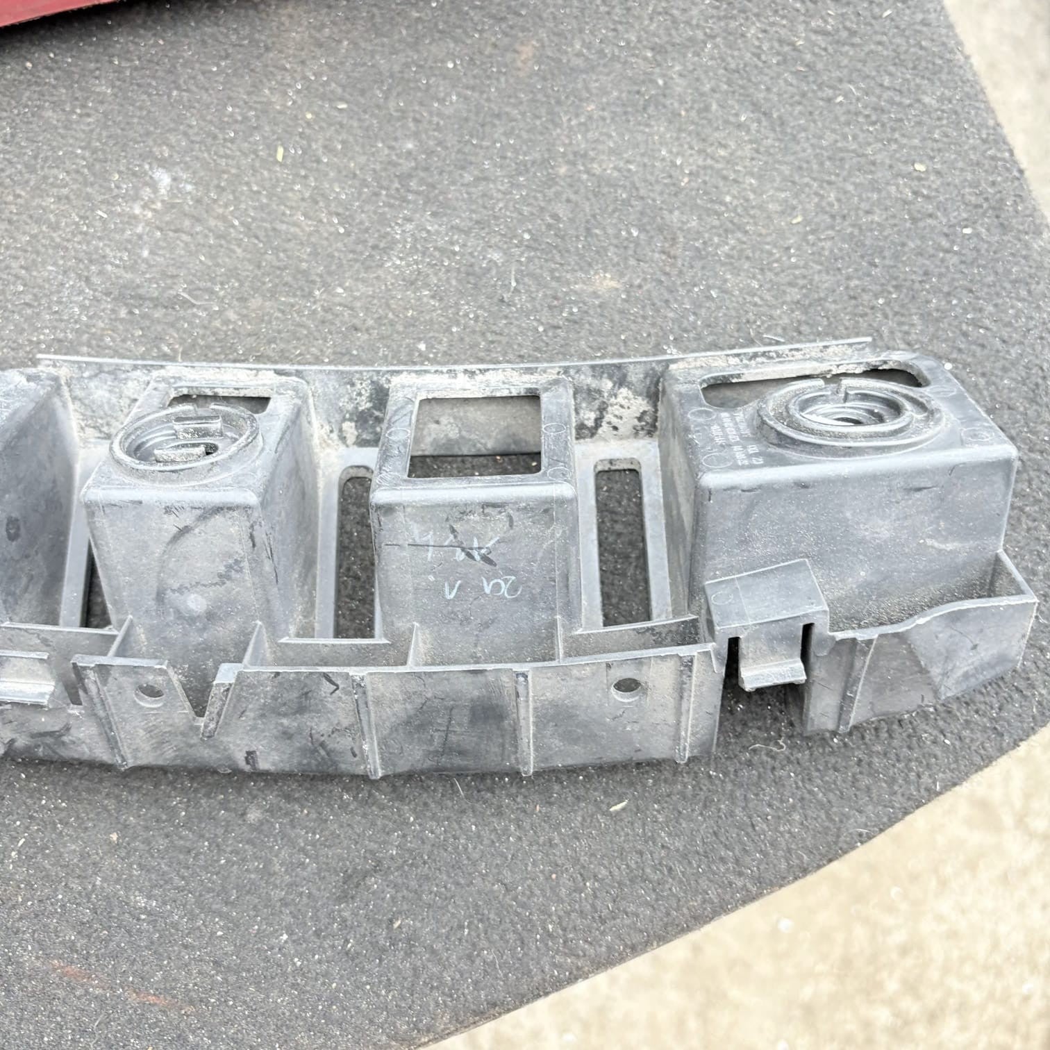 Skoda Rapid Rear Right Side Bumper Mounting Bracket 5jh807394a