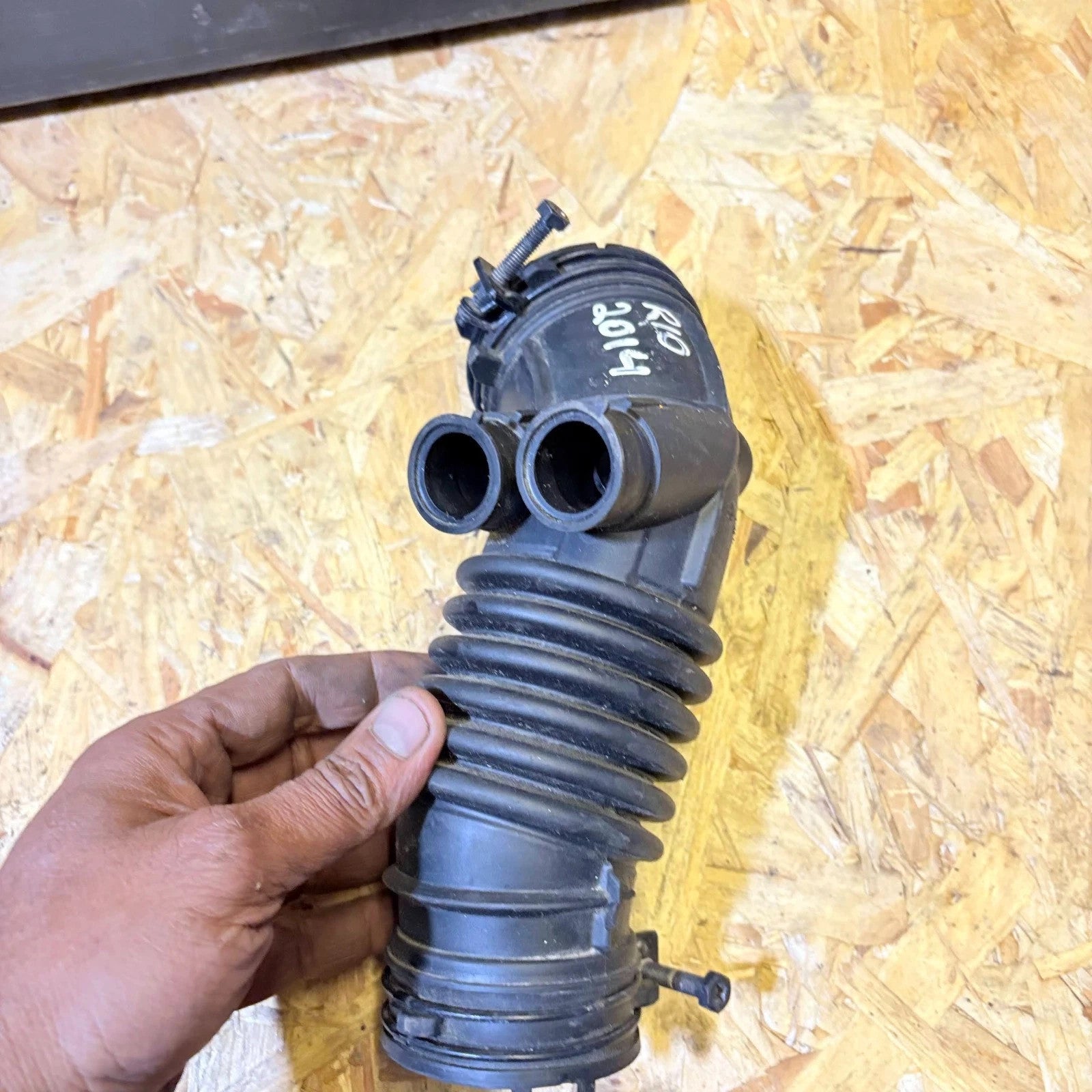 Kia Rio 2011-2017 Air Intake Hose Pipe (Airbox to Throttle) 28140-1W060 UB/QB