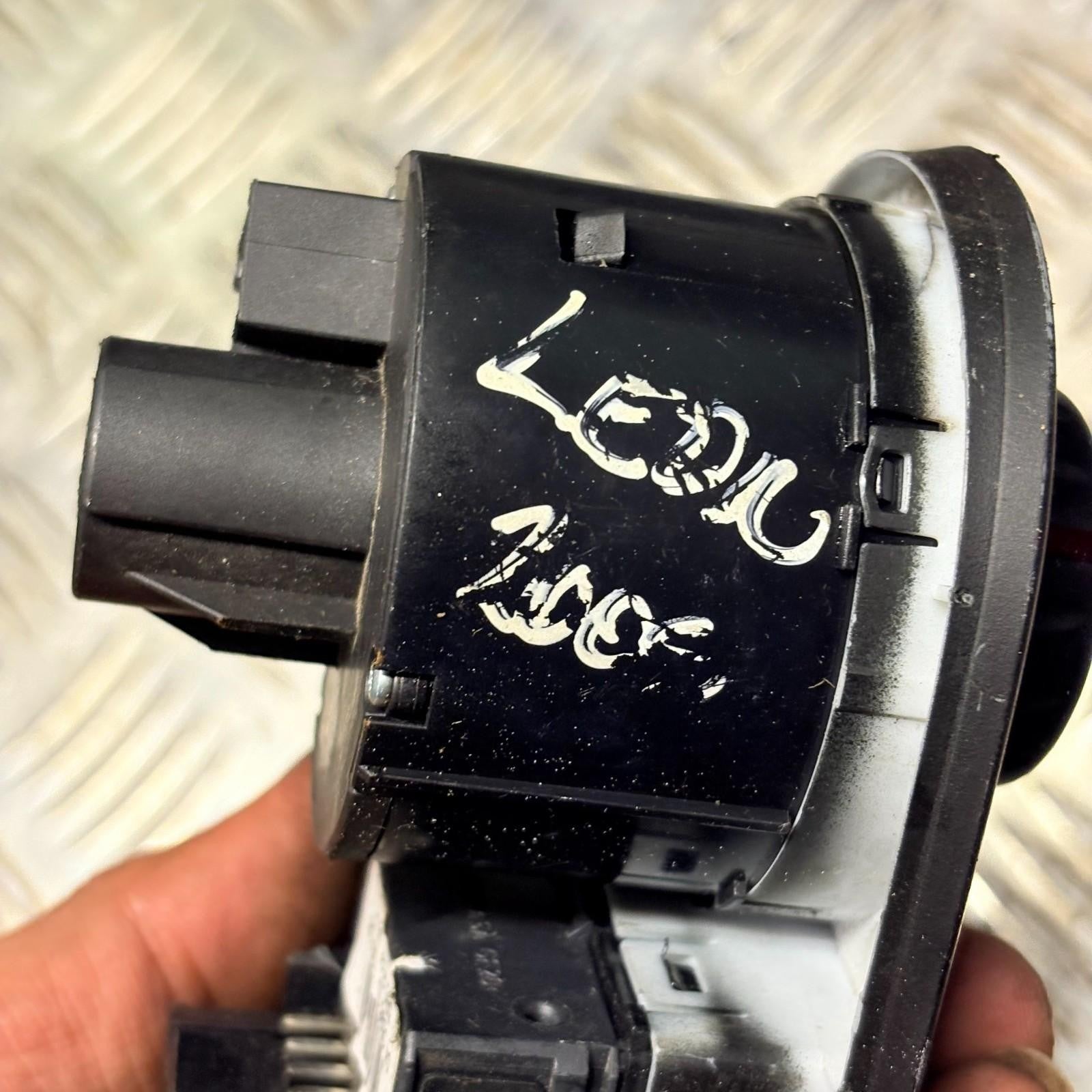 SEAT LEON MK2 2005-2012 HEADLIGHT SWITCH CONTROL 1P2 941 431 B