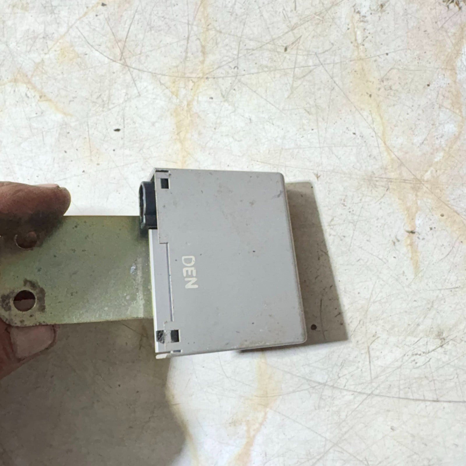 Nissan Cube 2009-2011 Drivers Right Side Front Door Module