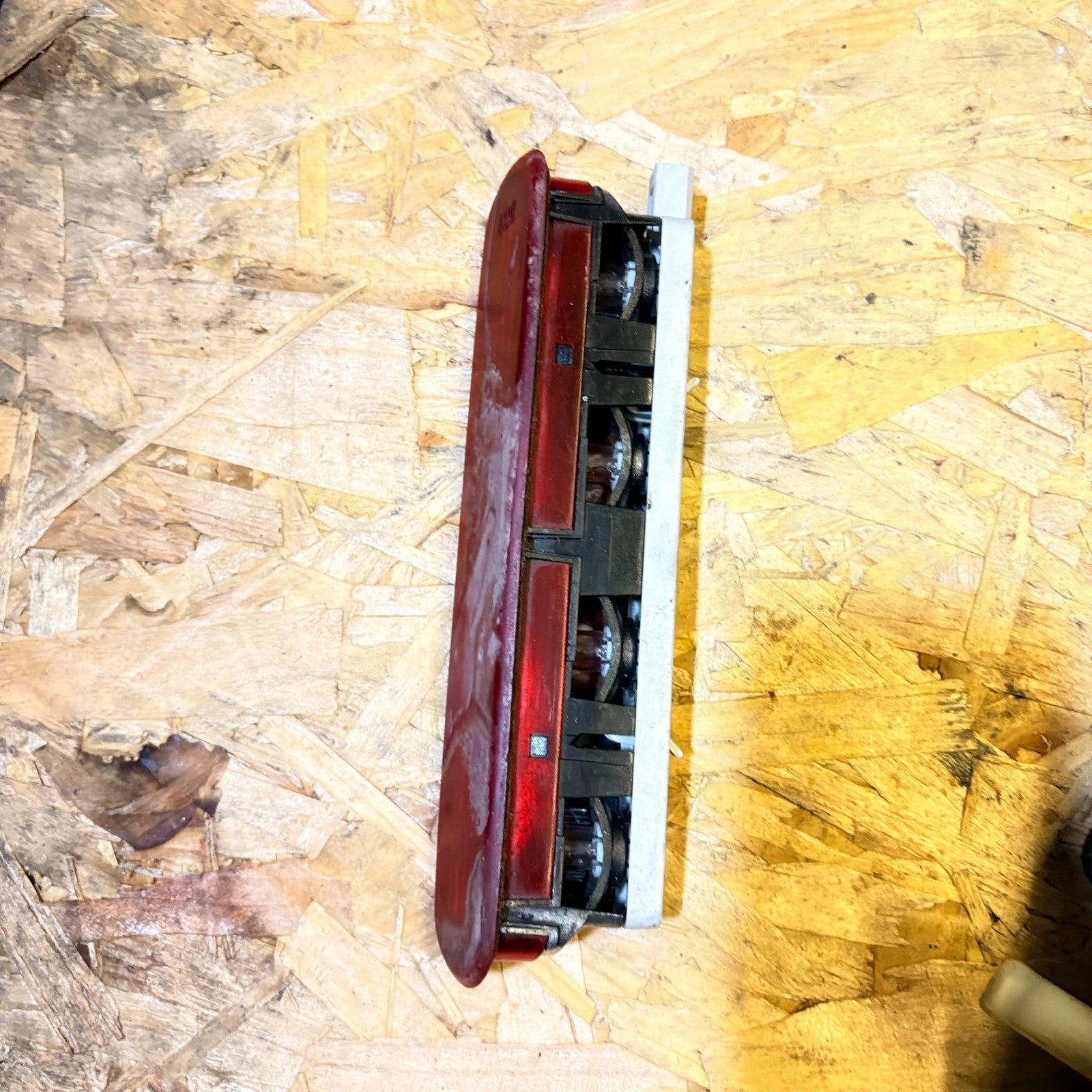 FIAT DOBLO REAR THIRD BRAKE LIGHT E240037