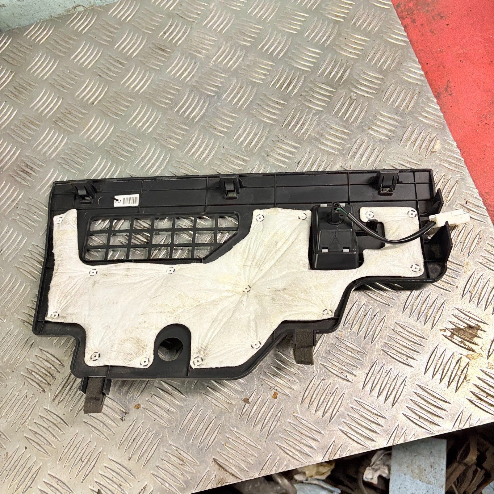 HYUNDAI i40 2011-2017 Lower Dashboard Panel