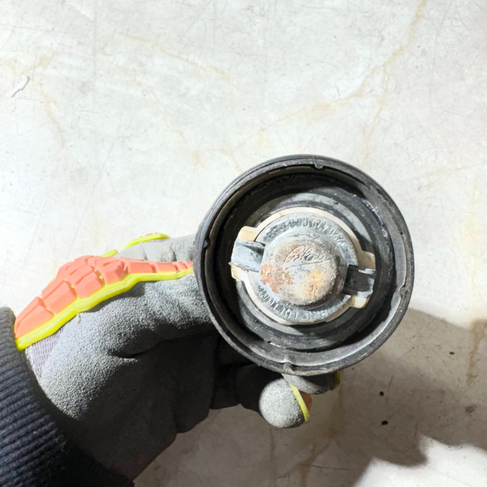Mercedes-Benz Petrol Fuel Filler Cap/Tank Cap Lid