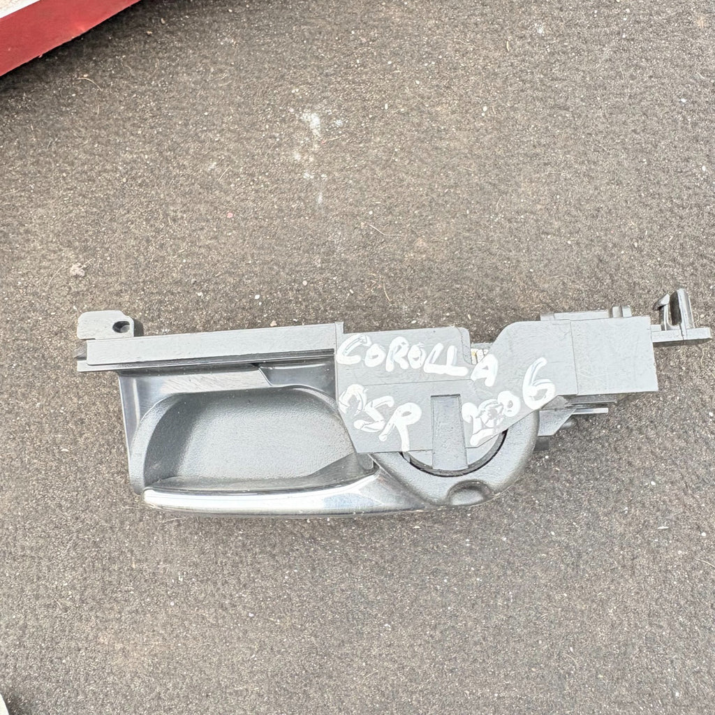 Toyota Corolla Right Driver Offside Rear Inner Door Handle Mk1 2004-2009